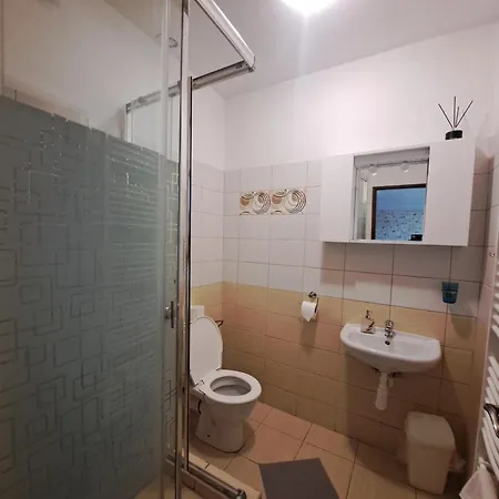 V Hajku 3*